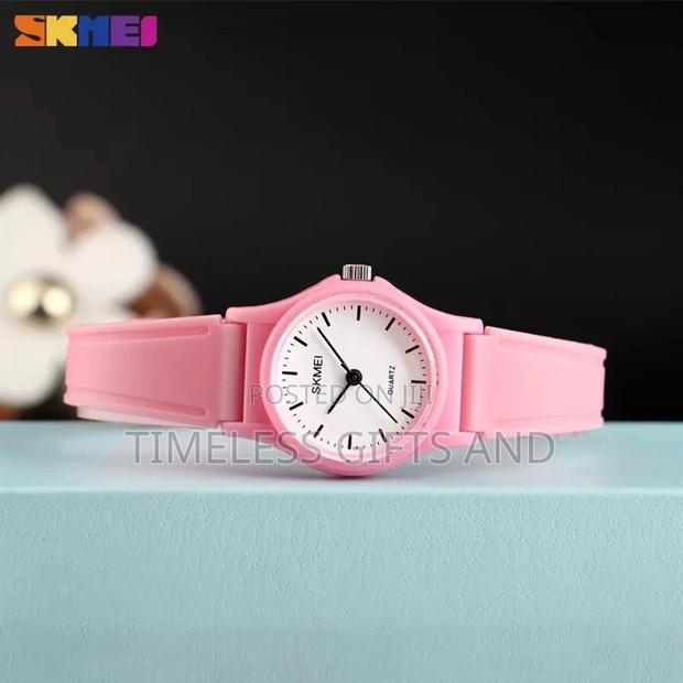 SKMEI Baby Pink Small Face Girls Water Resistant Watch