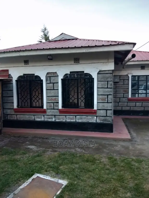 Furnished 3bdrm House in Ngata Estate for sale