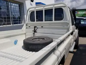 Toyota Land Cruiser 2015 White