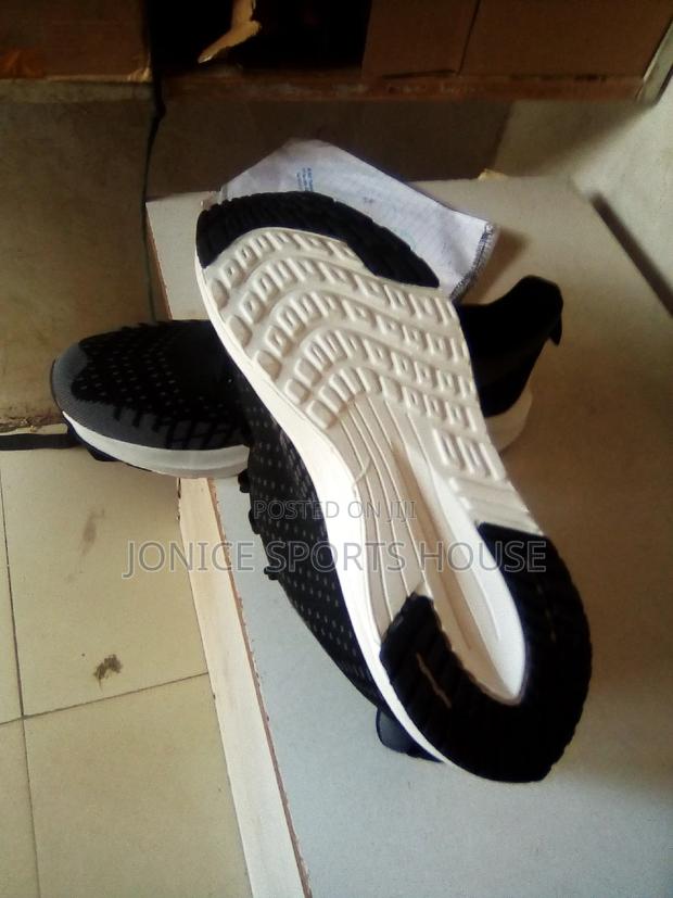 Sports Shoes - thumbnail 2