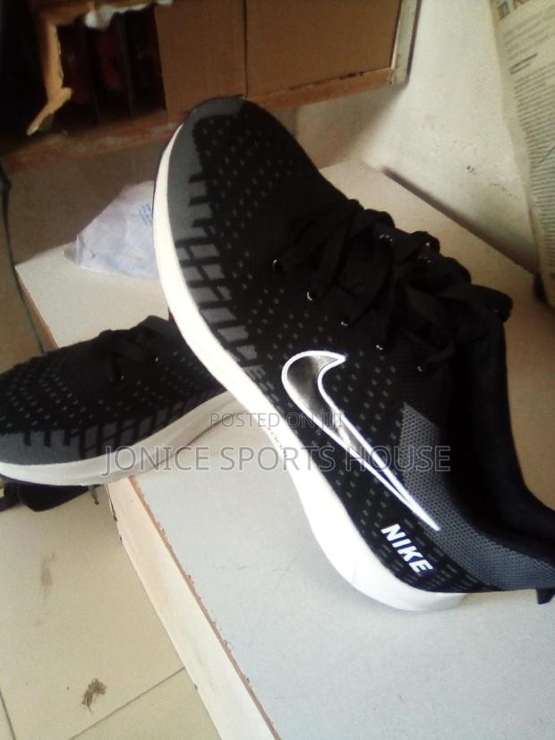 Sports Shoes - thumbnail 3