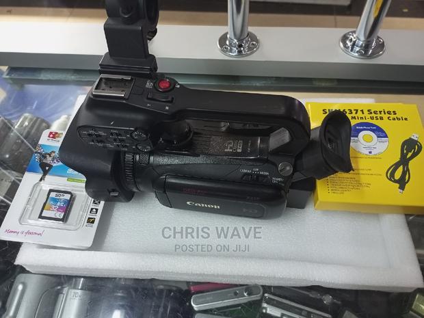 Superior Canon XA15 With SDI - thumbnail 5