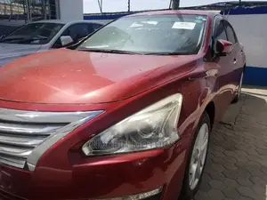 Nissan Teana 2014 Red