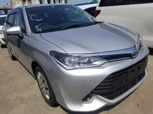 Toyota Fielder 2015 Silver