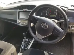 Toyota Fielder 2015 Silver