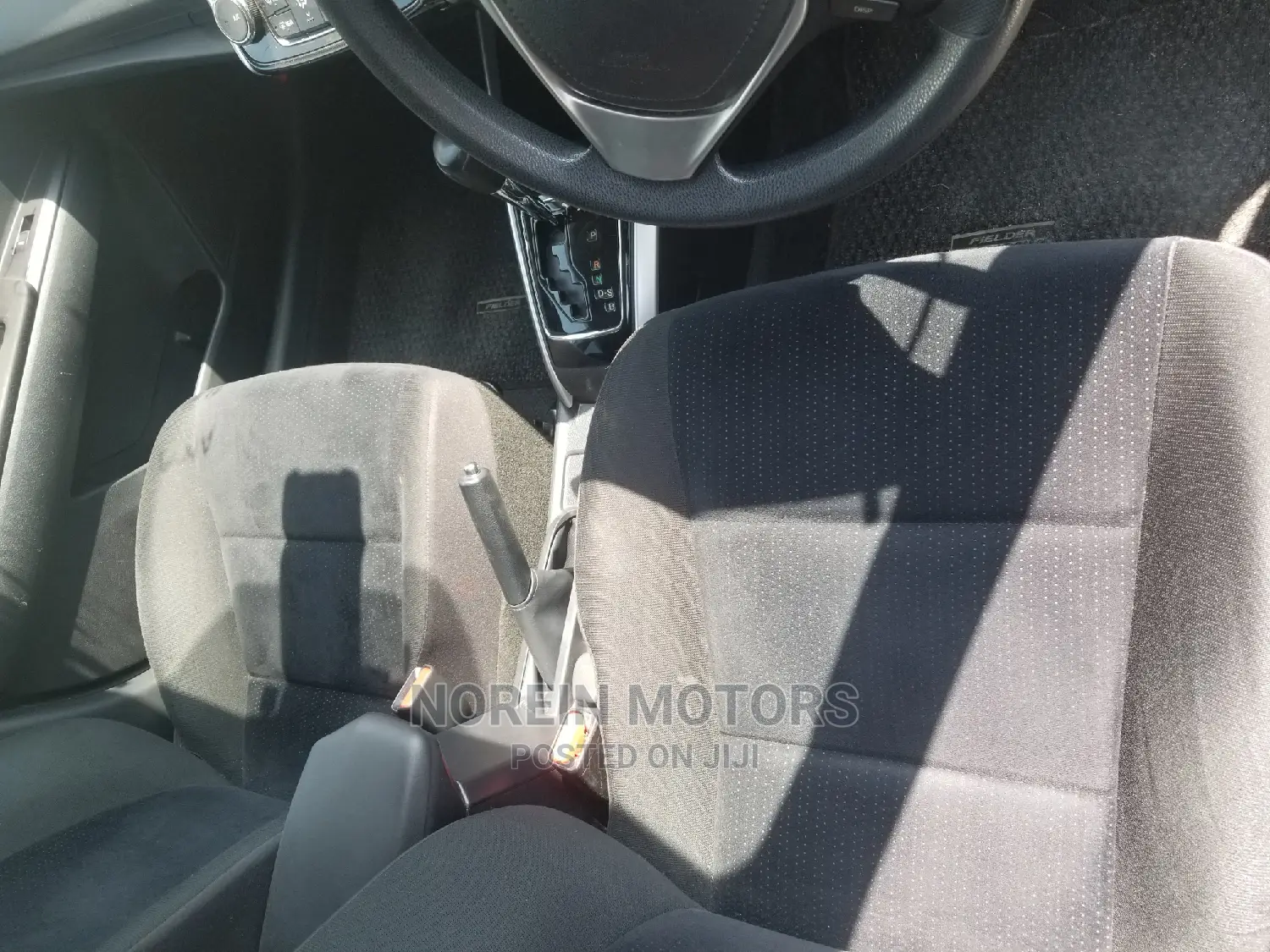 Toyota Fielder 2015 Silver
