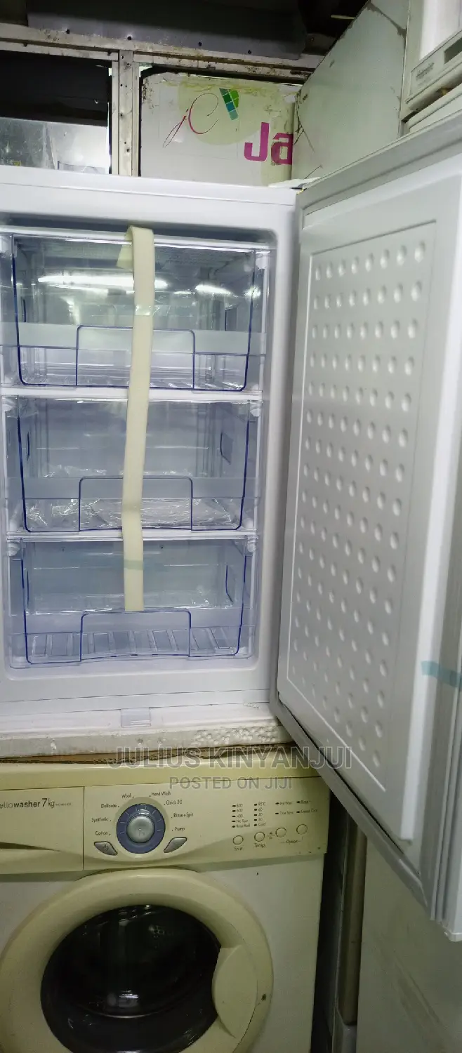 Upright Freezer Mini
