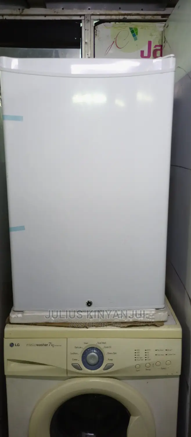 Upright Freezer Mini