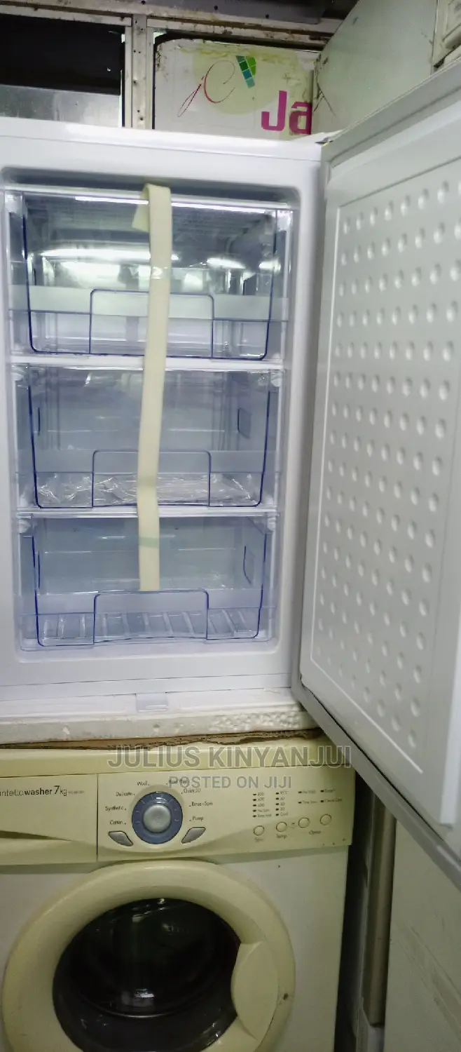 Upright Freezer Mini