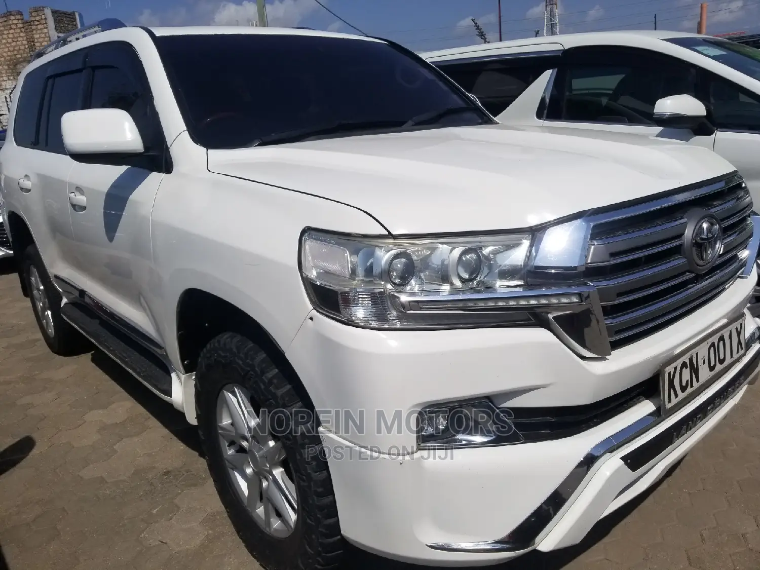 Toyota Land Cruiser 2010 Pearl