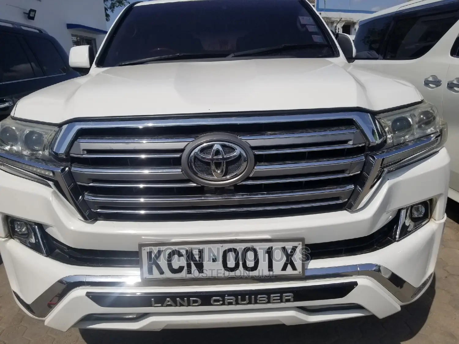 Toyota Land Cruiser 2010 Pearl