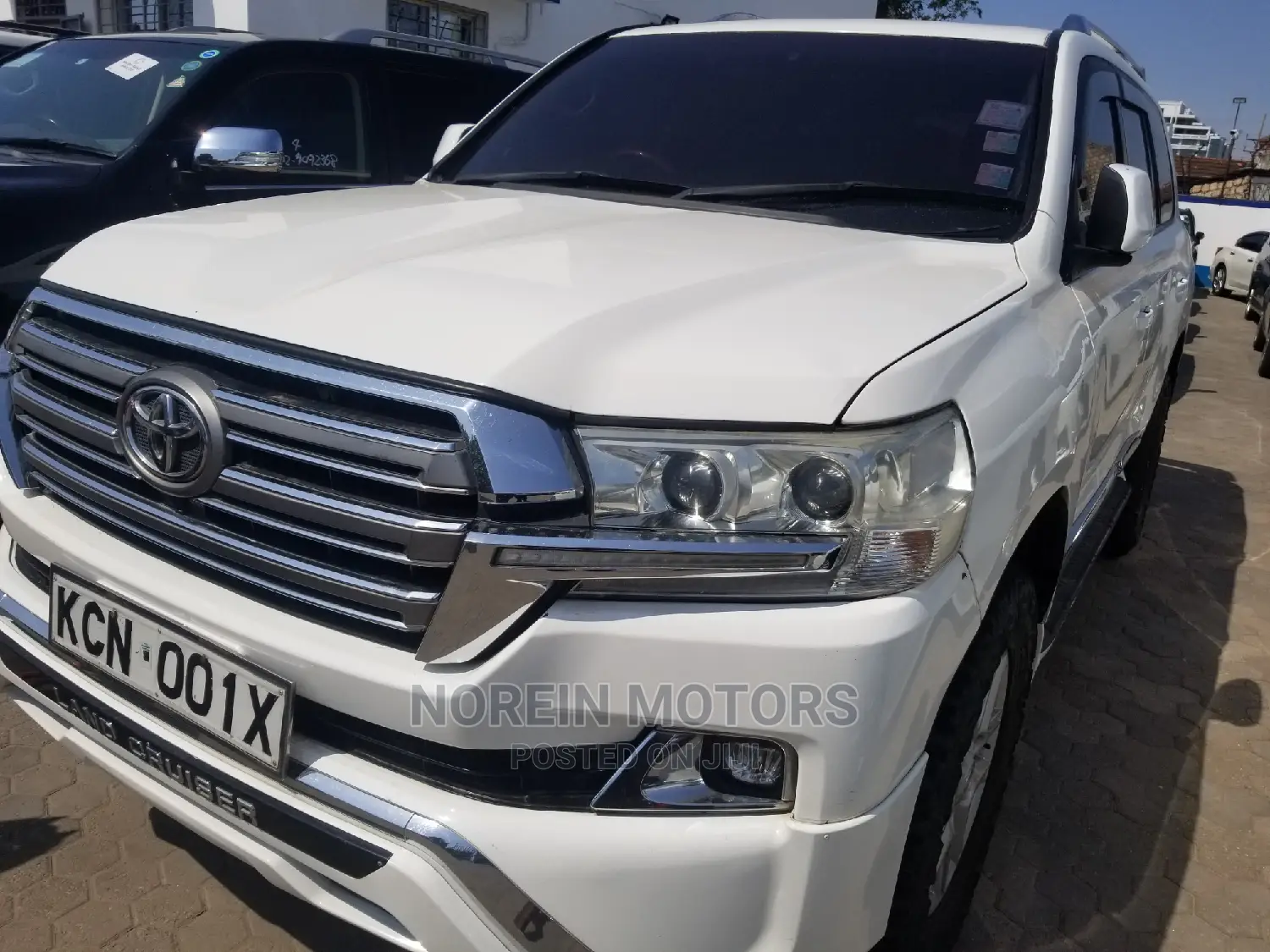 Toyota Land Cruiser 2010 Pearl