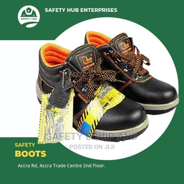 Safety Boots for Feet Protection - thumbnail 2