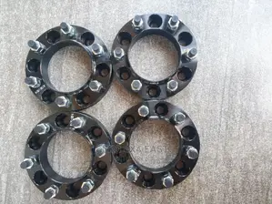 Land Cruiser/ Hubcentric Spacers Pcd 6x139.7/Cb 106.1/30mm