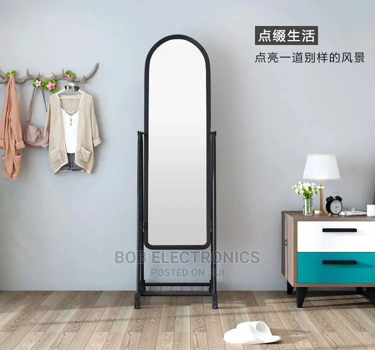 Movable Dressing Mirror