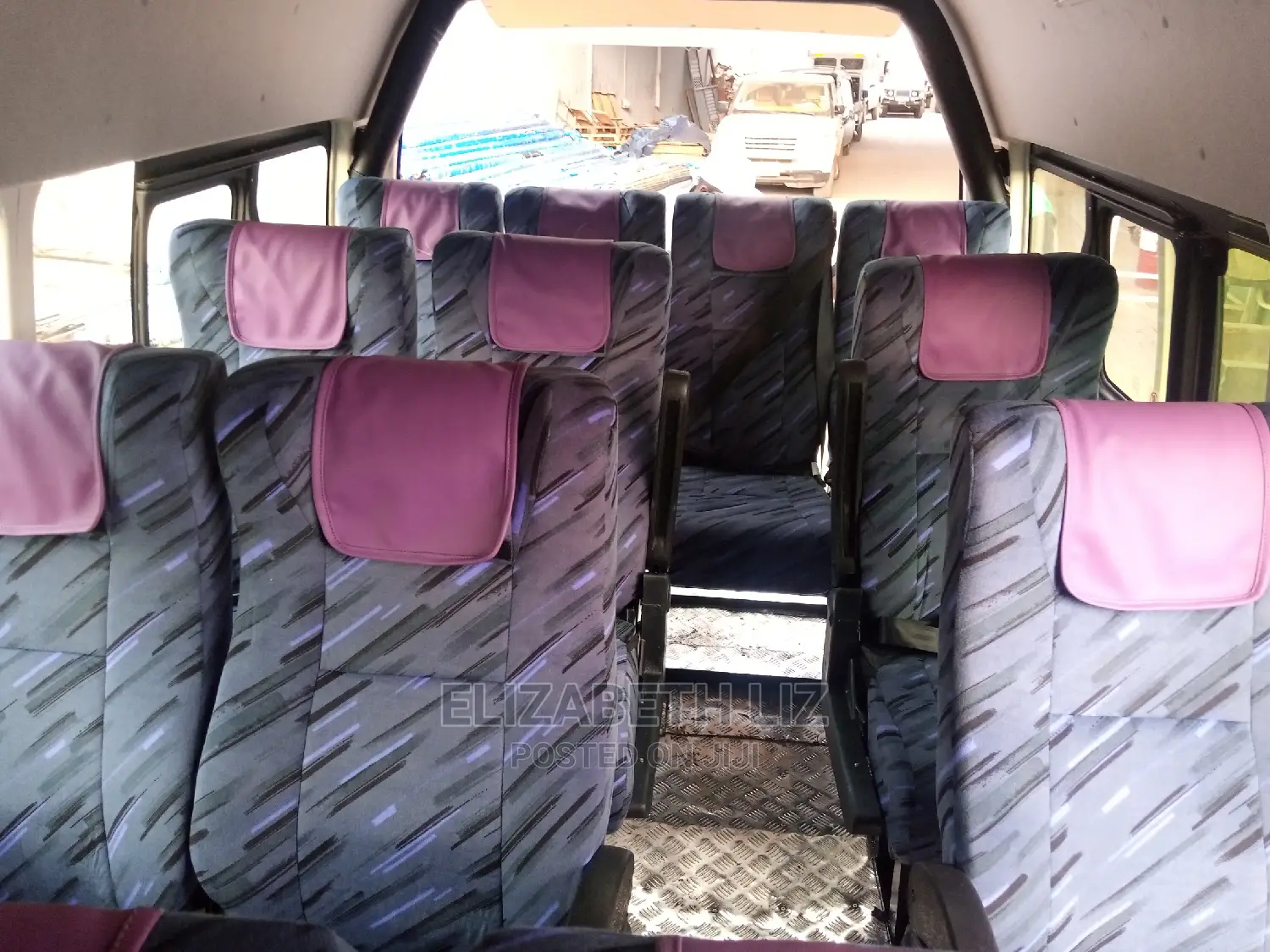Executive Shuttle Reclining Seats 2021