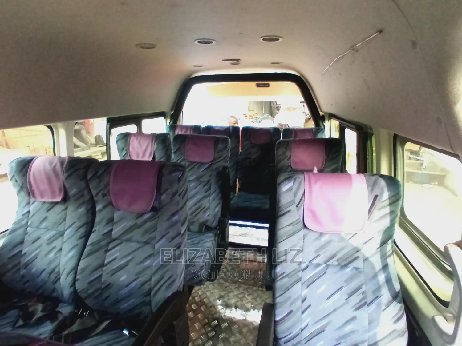 Executive Shuttle Reclining Seats 2021