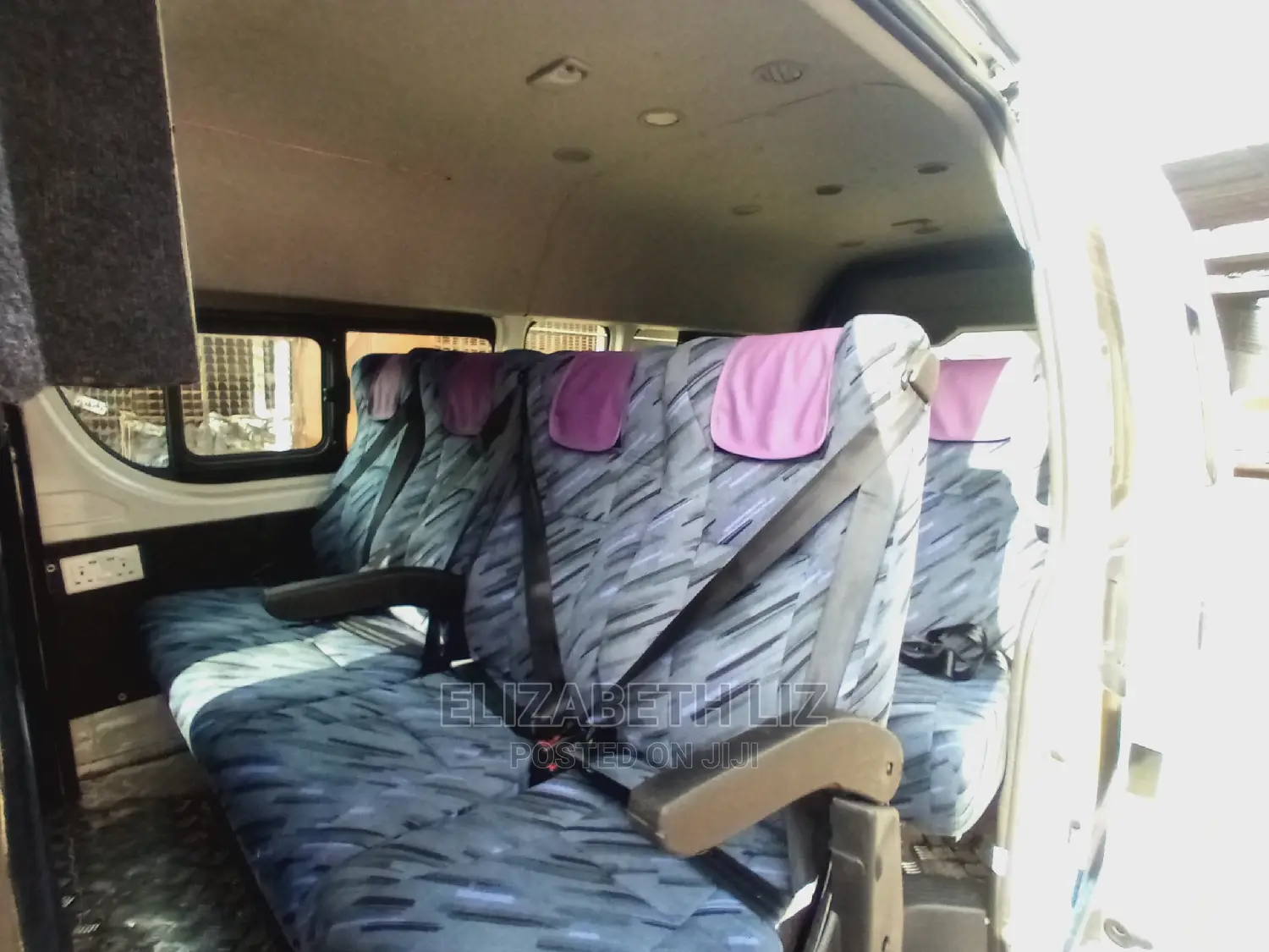 Executive Shuttle Reclining Seats 2021