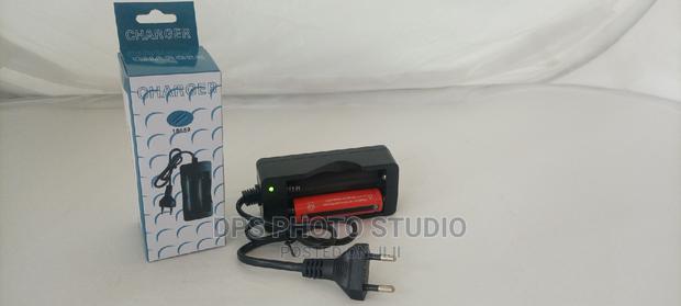 18650 Battery Charger 202a - thumbnail 3