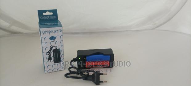18650 Battery Charger 202a - thumbnail 4