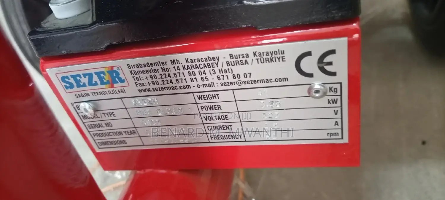 Milking Machine (Turkey)