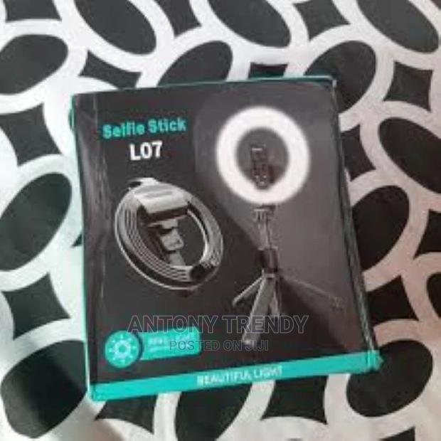 Q L07 Selfie Stick 5"Inches Ringlight Selfie Stick Mobile St - main view