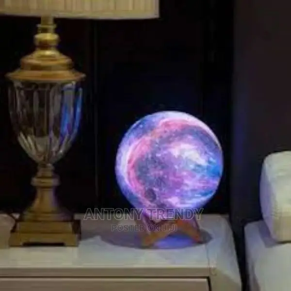 Galaxy Moon Lamp (16 Colors)
