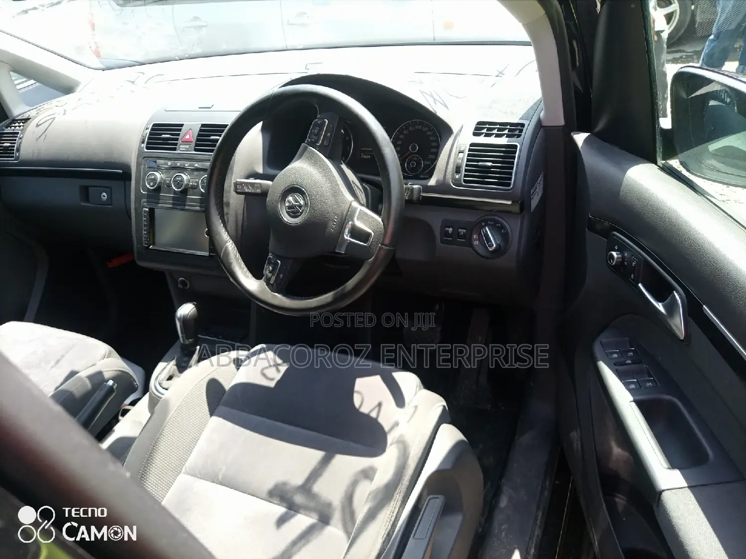 Volkswagen Touran 2014 Black