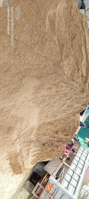 Kanjiando Riversand, With Rough Graves and Smooth