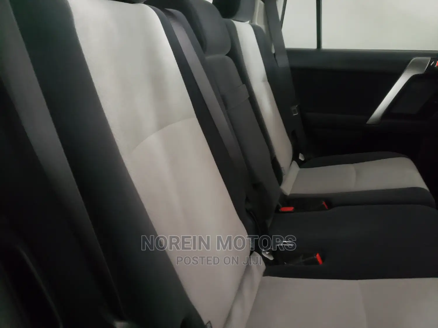 Toyota Land Cruiser Prado 2015 Ivory
