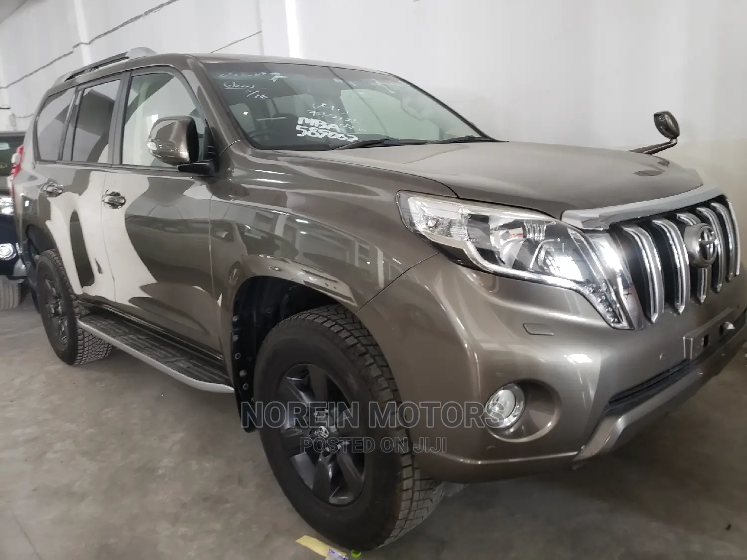 Toyota Land Cruiser Prado 2015 Ivory