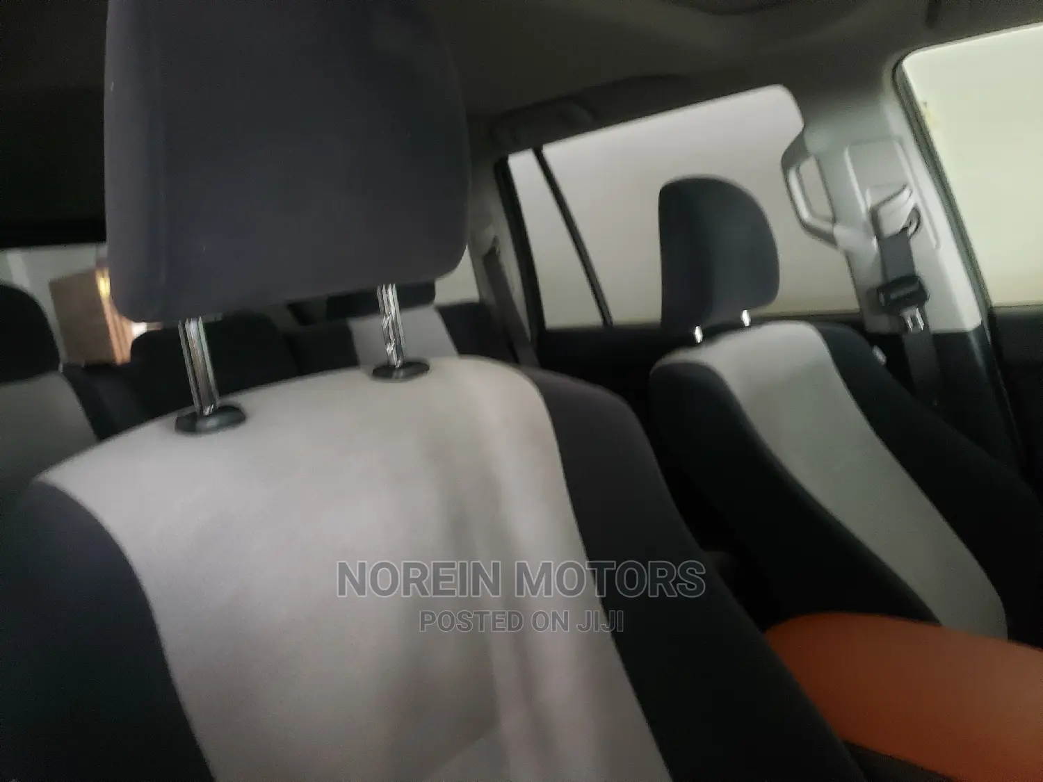Toyota Land Cruiser Prado 2015 Ivory
