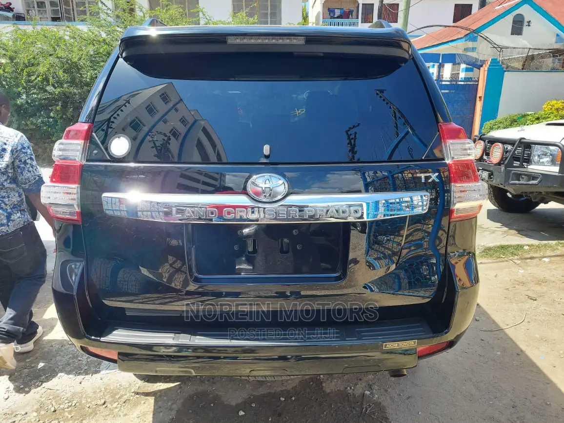 Toyota Land Cruiser Prado 2015 Ivory