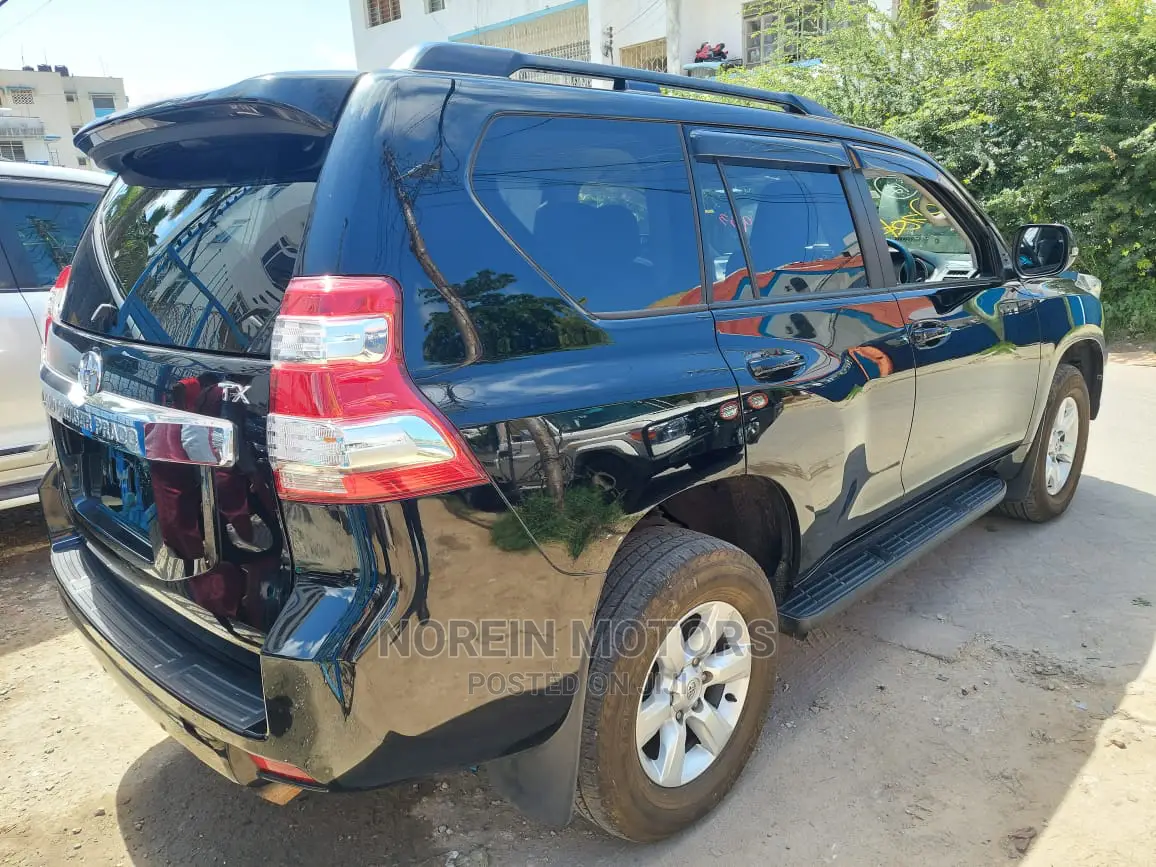 Toyota Land Cruiser Prado 2015 Ivory