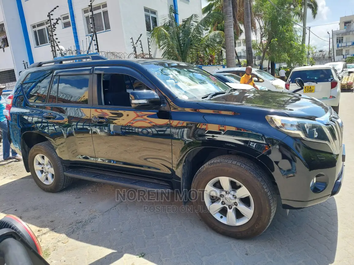 Toyota Land Cruiser Prado 2015 Ivory