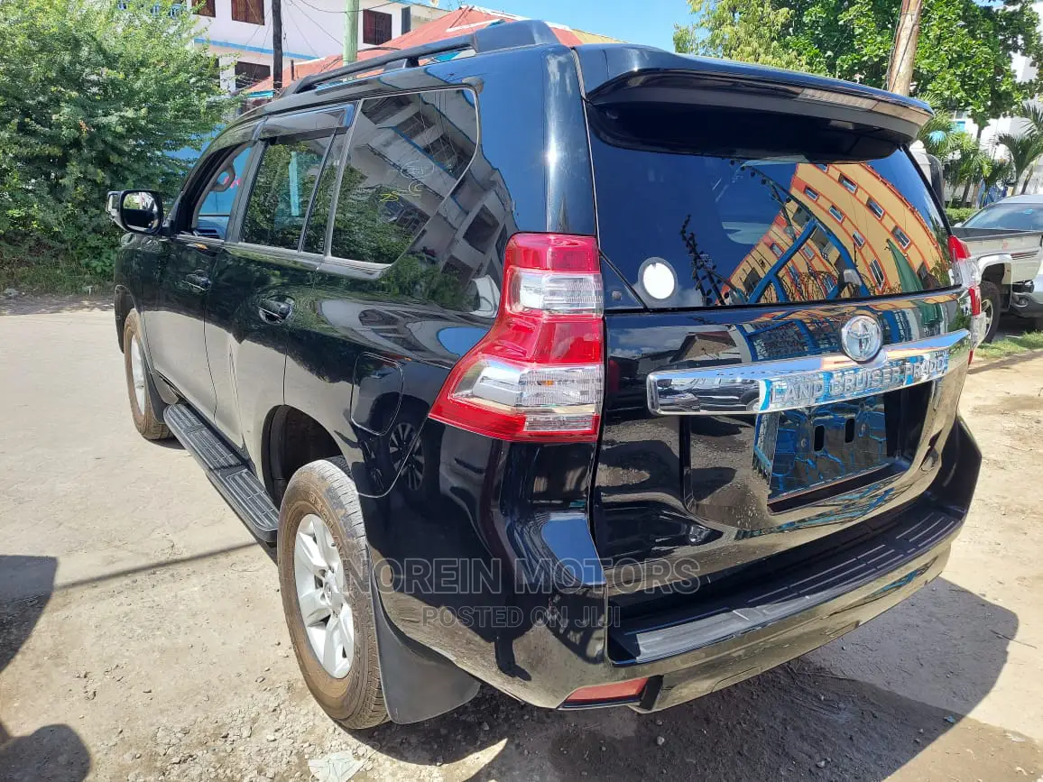 Toyota Land Cruiser Prado 2015 Ivory