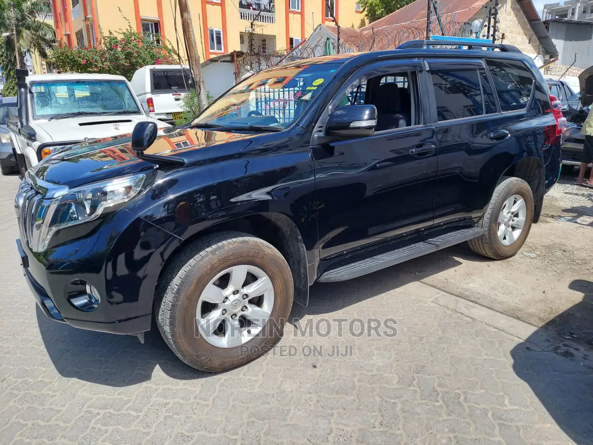Toyota Land Cruiser Prado 2015 Ivory