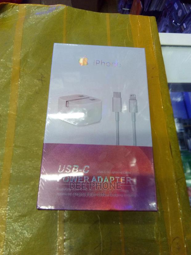 Samsung Lighting to Type C Fast Charger.