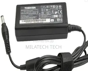 Toshiba 15V 5A Adapter