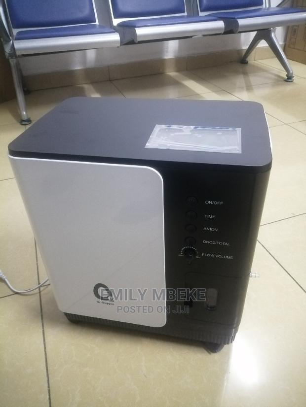 Oxygen Concentrators - thumbnail 3