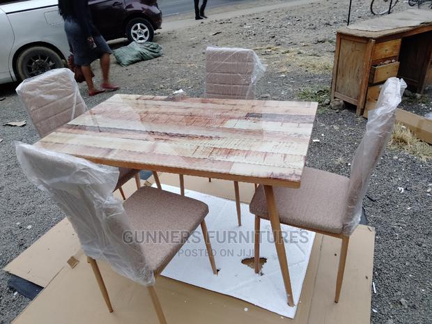 Dining Table. - main view