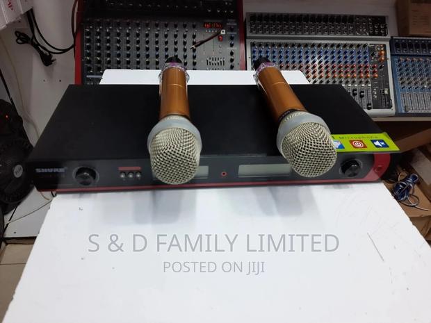 Shure UGX10 Wireless Microphone - thumbnail 3