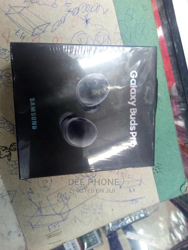 Samsung Galaxy Buds Pro - main view