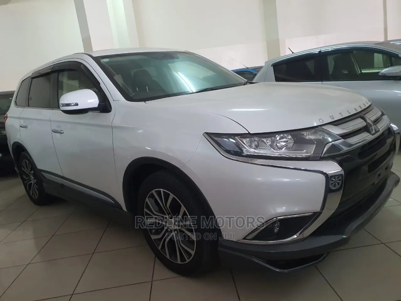 Mitsubishi Outlander 2016 White