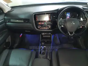Mitsubishi Outlander 2016 White
