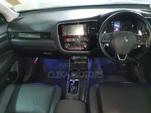 Mitsubishi Outlander 2016 White