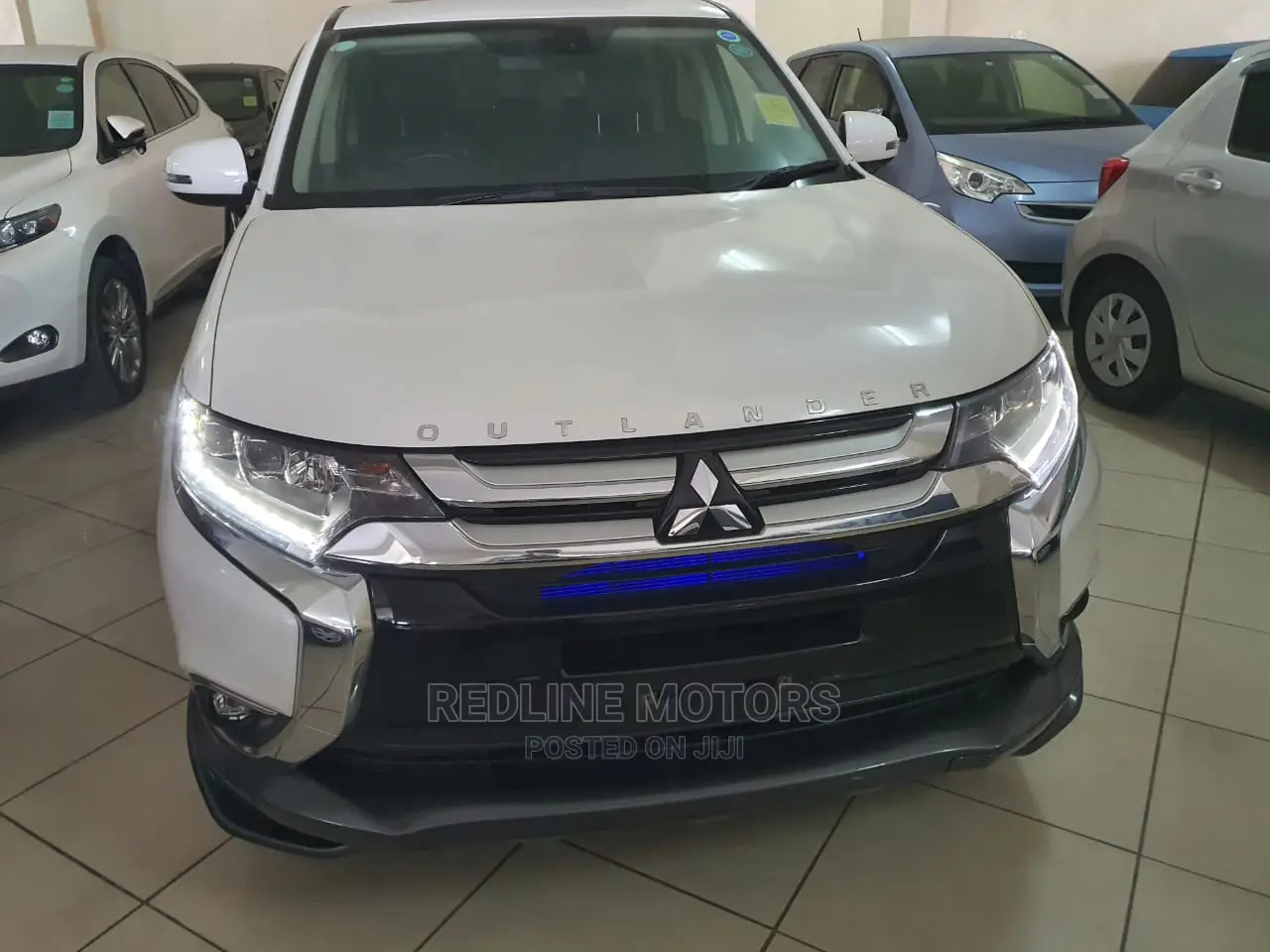 Mitsubishi Outlander 2016 White