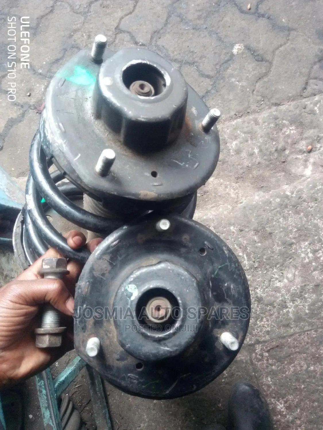 Harrier Shock and Mounting