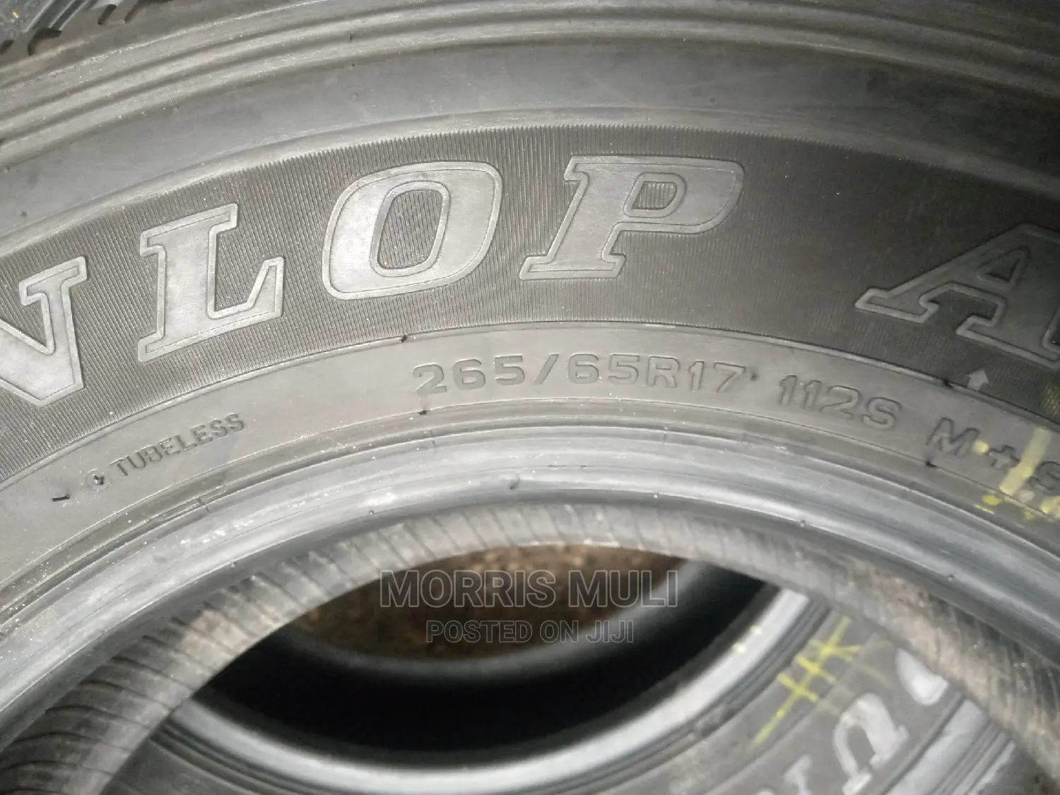 265/65r17 Dunlop.
