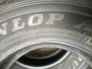 265/65r17 Dunlop.
